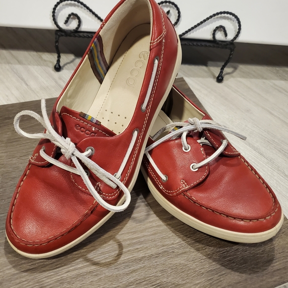 Ecco Women's Vibrant Red Leather Flats Size 39 - Picture 11 of 12
